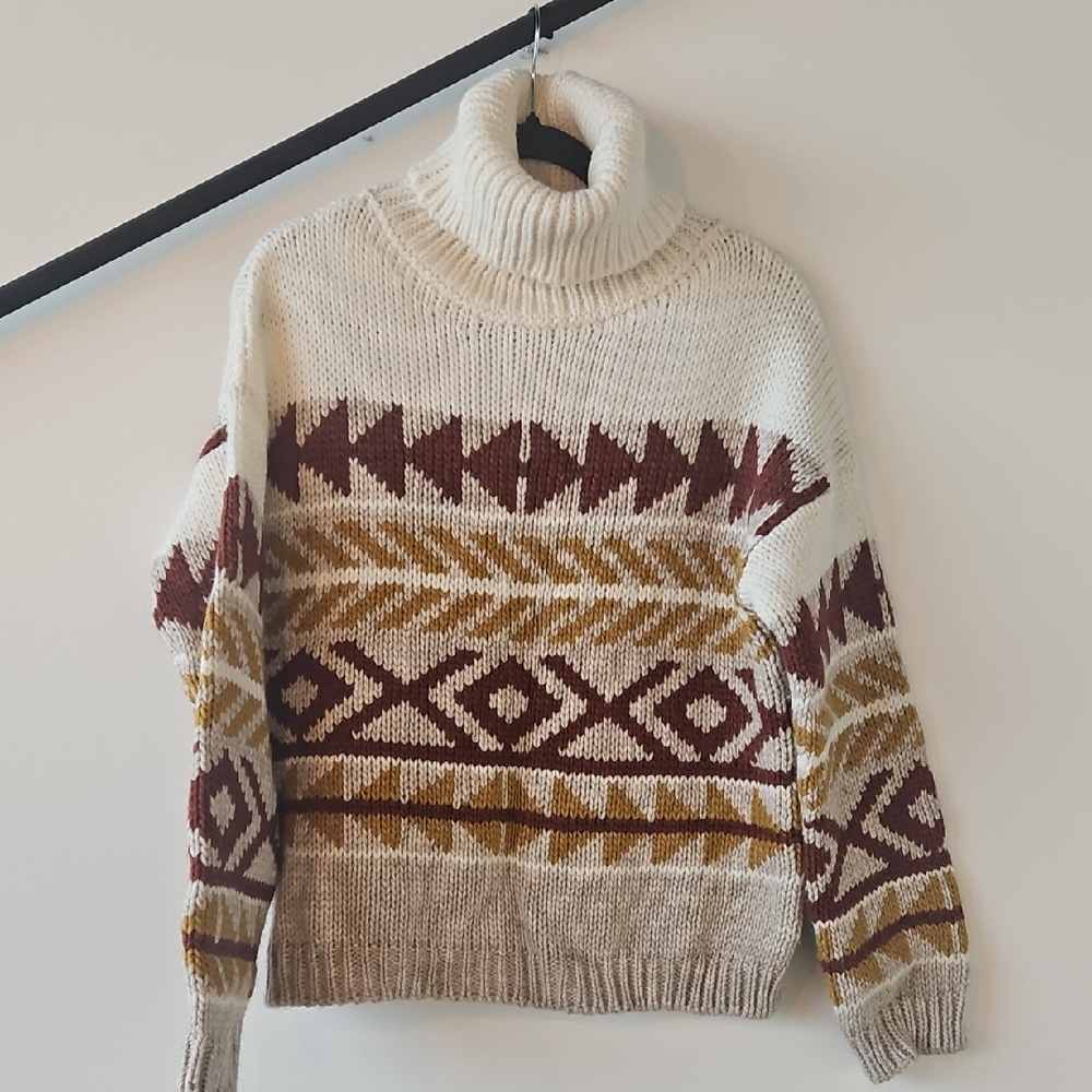 Elsamanda Cozy Geometric Patterned Turtleneck Sweater